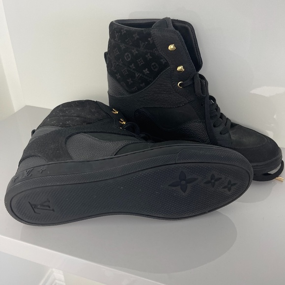 Luis Vuitton Monogram Pattern Leather Wedge Sneakers - Picture 9 of 11